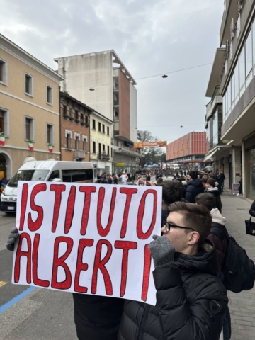 Fiamma_olimpica_2026_6